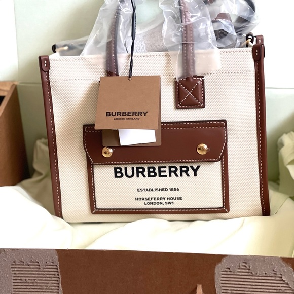 BURBERRY Mini Freya Tote Almost brand NEW! Used 3 times, it looks brand new! - Picture 5 of 14